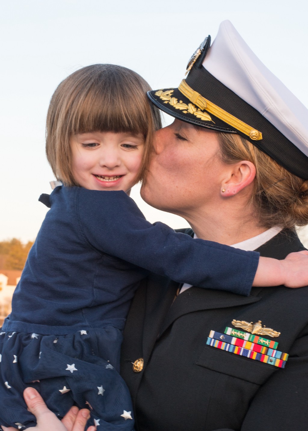 Heroes Among Us: “Be open to the potential in people”, With Lesley Lykins of CXPA